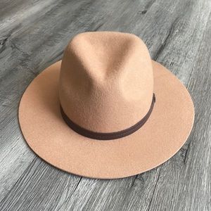 Ecote tan felt hat